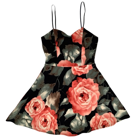 NWOT Floral Sweetheart Neckline Mini Dress - Picture 10 of 10